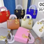 Cross-border women's fashion high-end texture factory handbag small square bag new niche shoulder bag casual crossbody bag