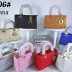 Cross-border women's fashion high-end texture factory handbag small square bag new niche shoulder bag casual crossbody bag
