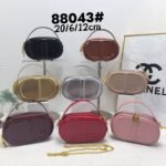 Cross-border women's fashion high-end texture factory handbag small square bag new niche shoulder bag casual crossbody bag
