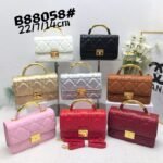Cross-border women's fashion high-end texture factory handbag small square bag new niche shoulder bag casual crossbody bag