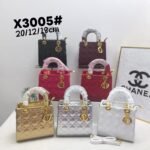 Cross-border women's fashion high-end texture factory handbag small square bag new niche shoulder bag casual crossbody bag