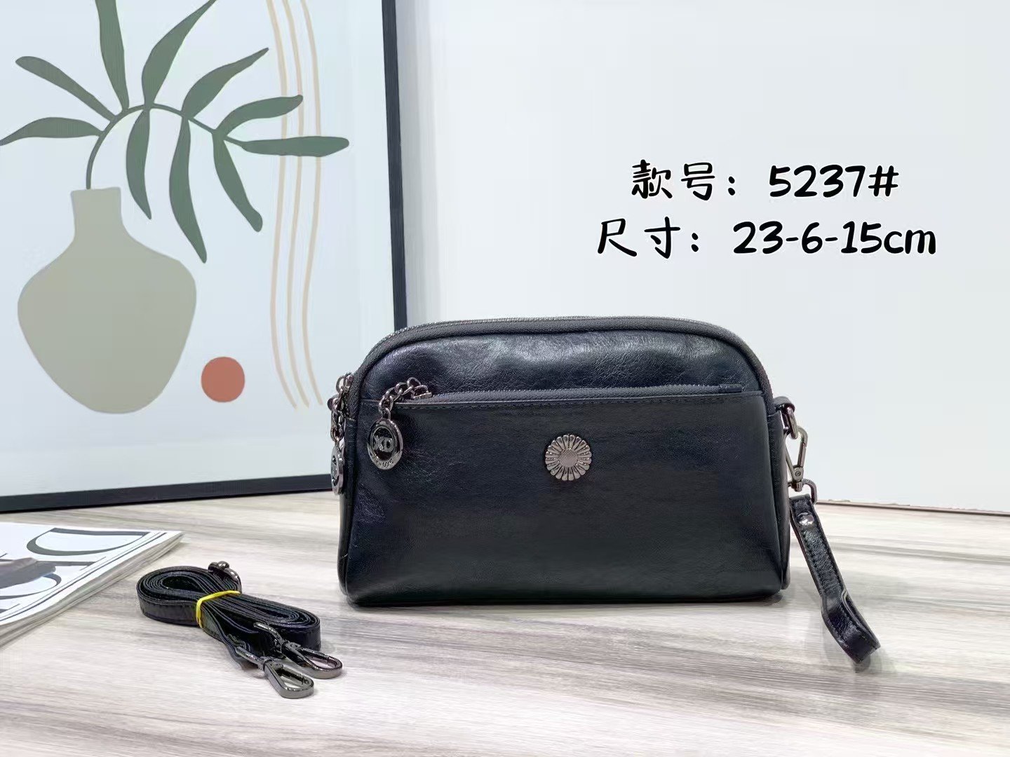 微信图片_20260506214444_165_5 Original design women's bag, fashionable new style shoulder crossbody handheld ladies bag, factory direct supply - Image 1