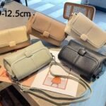 Original design women's bag, fashionable new style shoulder crossbody handheld ladies bag, factory direct supply